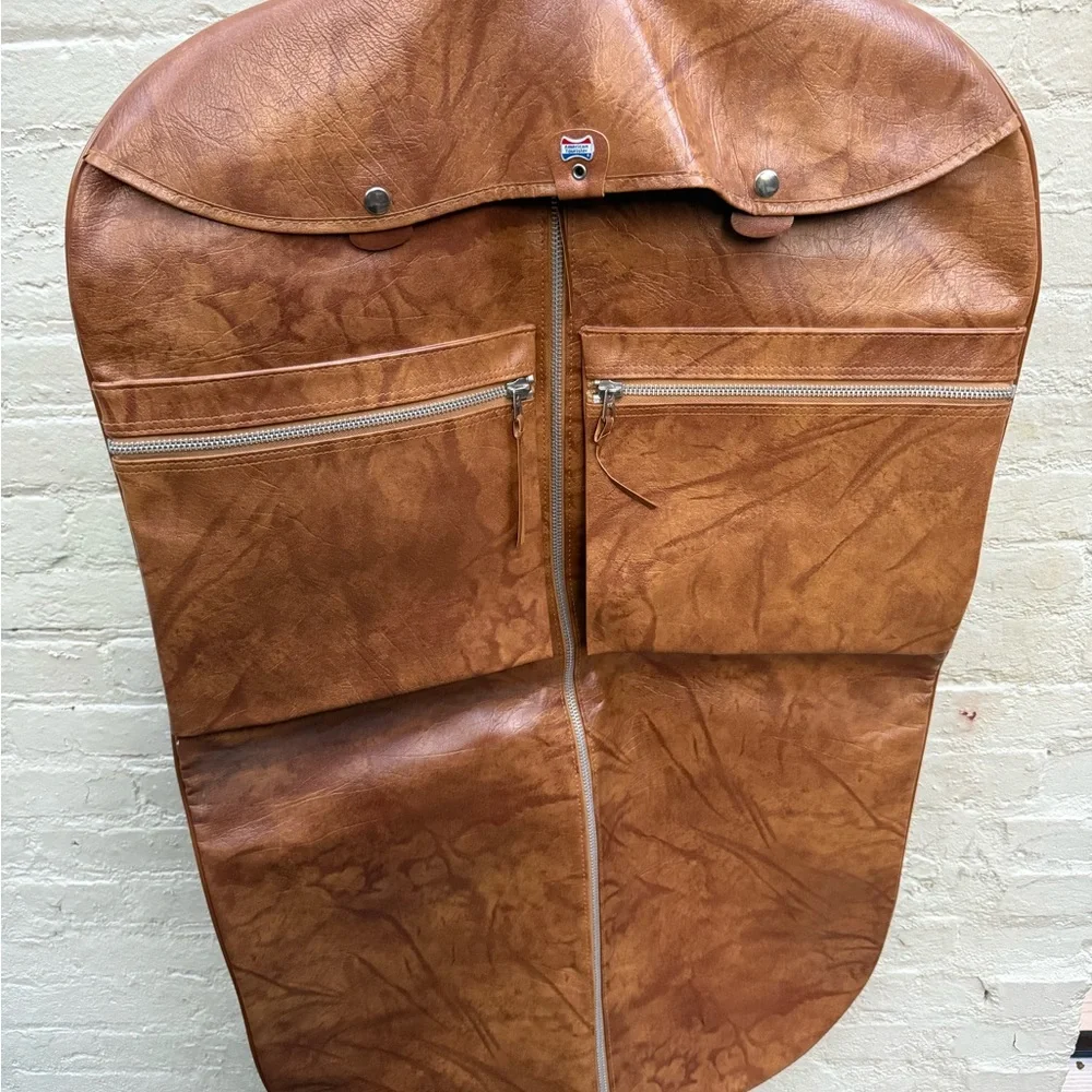Amazing vintage Brown Leather Garment Bag American Tourister